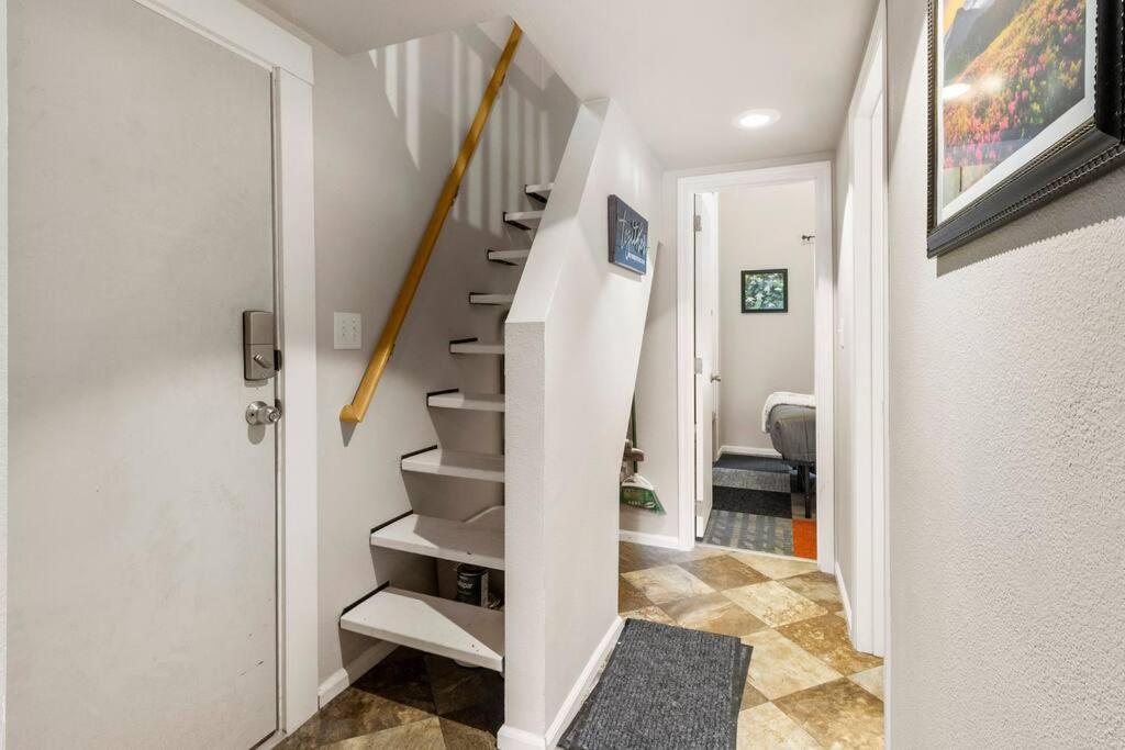 Cozy Tiny Home Steps Away From Mt. Rainier Ashford Kültér fotó